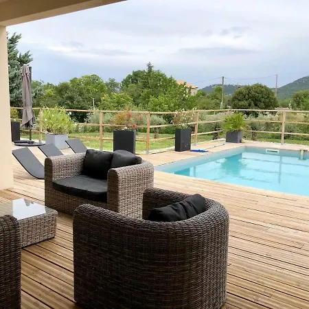 Villa Isis *